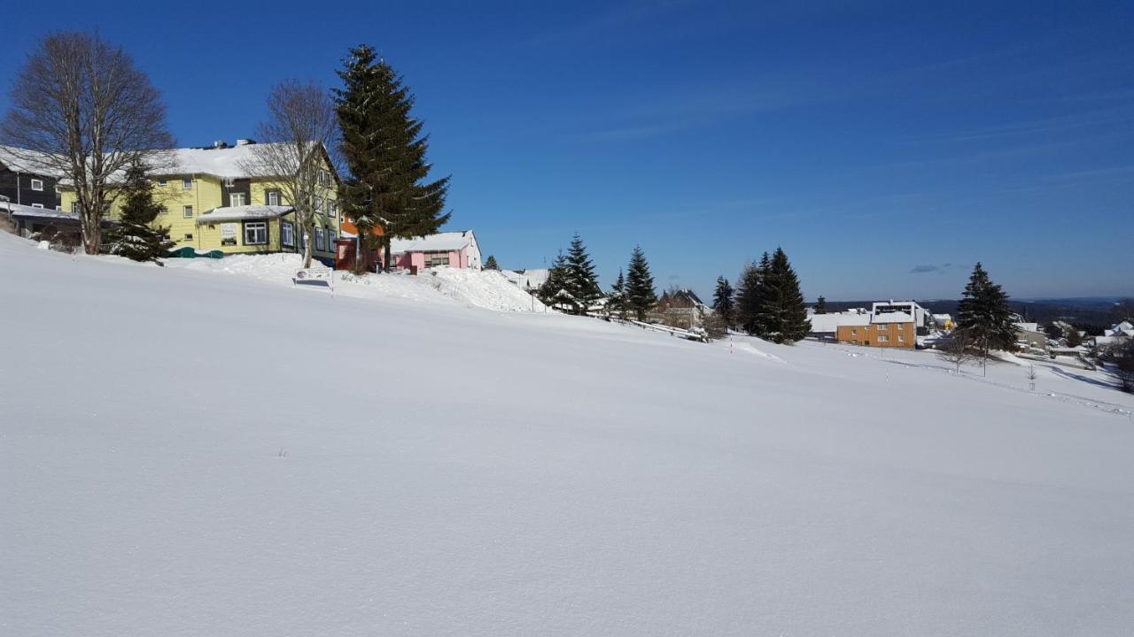 Hotel Schoene Aussicht Masserberg Bagian luar foto