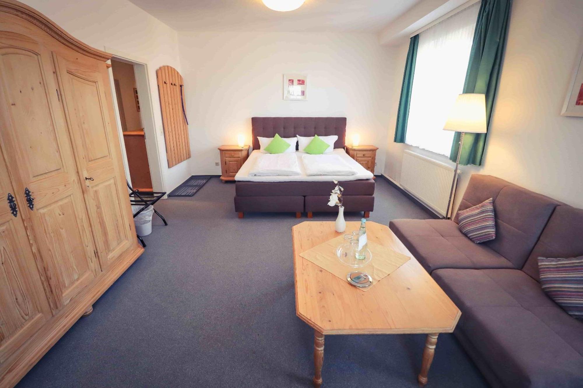 Hotel Schoene Aussicht Masserberg Ruang foto